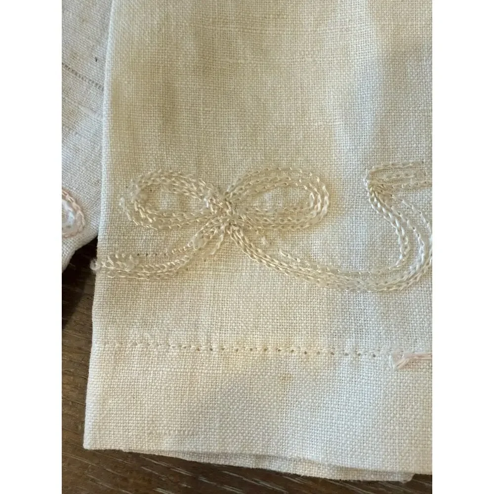 Vintage Retro Set of 2 Embroidered Bow Napkins Kitchen Towels